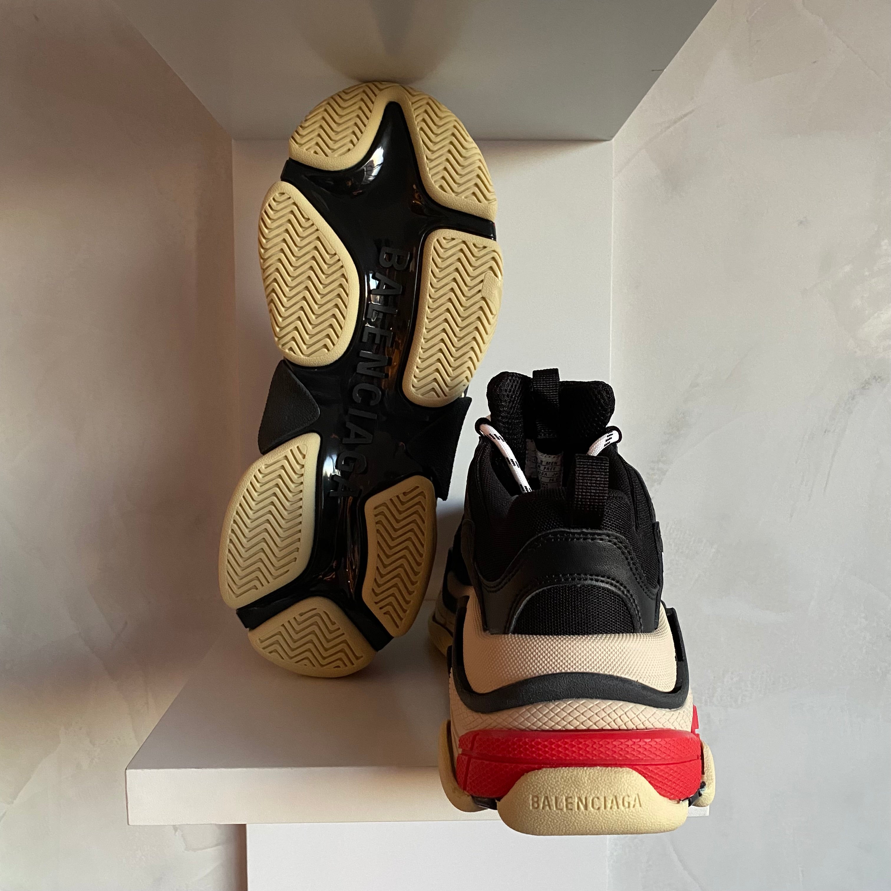 Balenciaga Triple S Black White Red (Pronta Entrega)