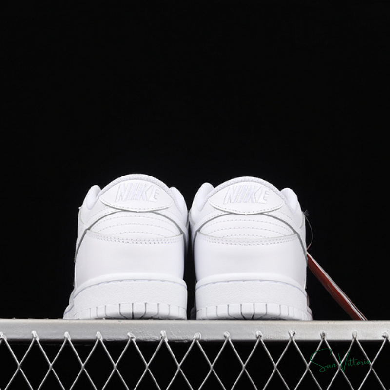 Dunk Low "Triple White" Nike