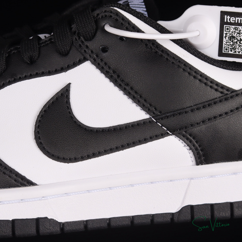 Dunk Low "Panda" Nike
