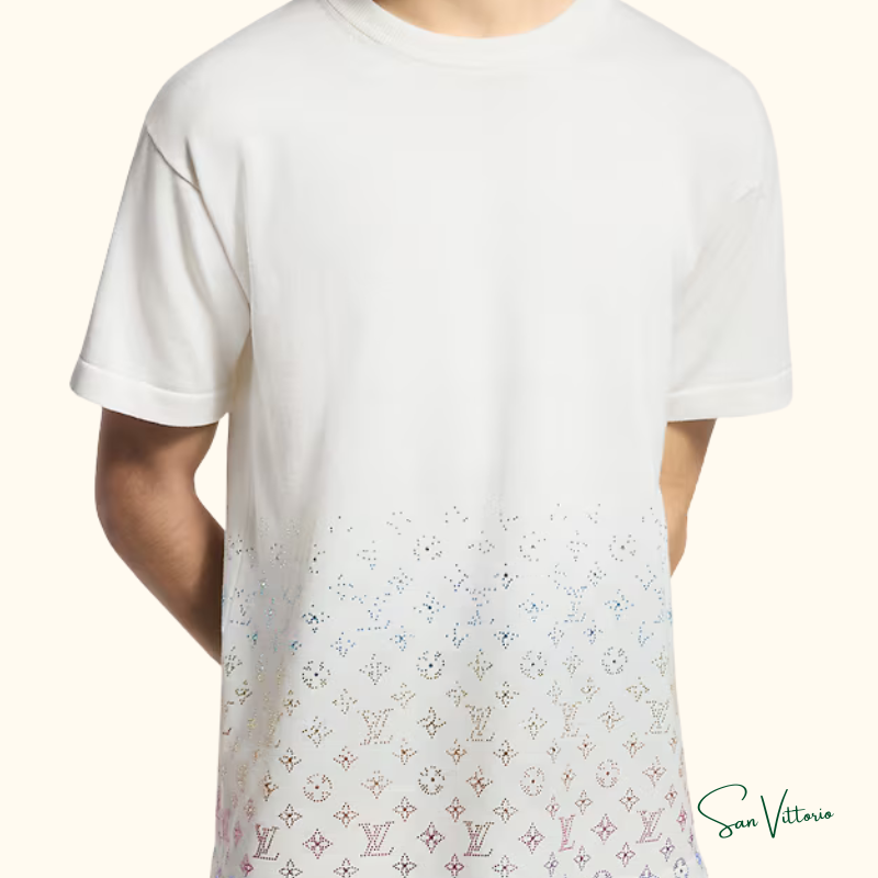 Camiseta com Monogram Degradé em Cristais Louis Vuitton