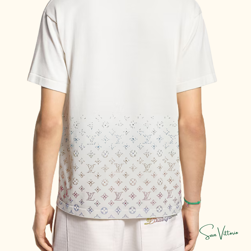 Camiseta com Monogram Degradé em Cristais Louis Vuitton
