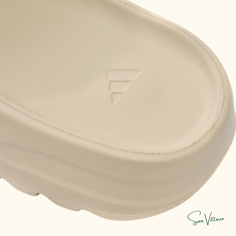 Sandália Yeezy Slide "Bone"