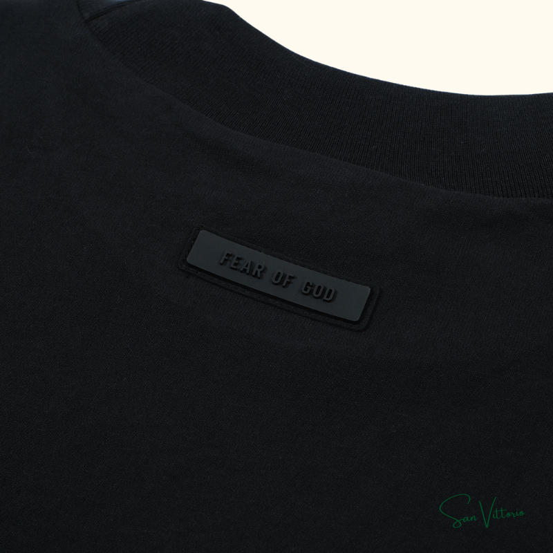 Camiseta "Jet Black" Fear of God Essentials