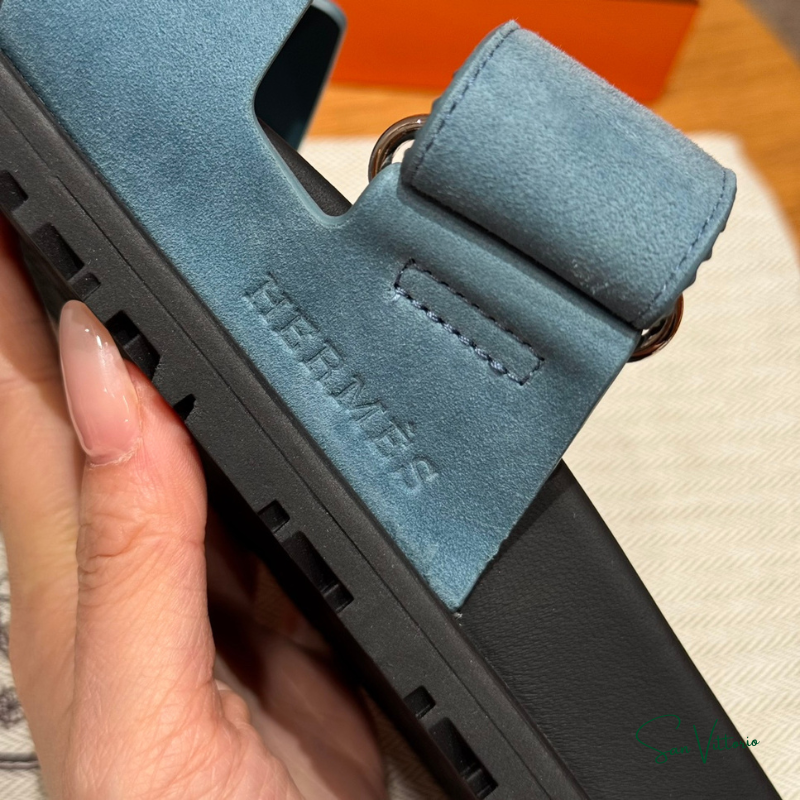 Sandália "Chypre" Hermès