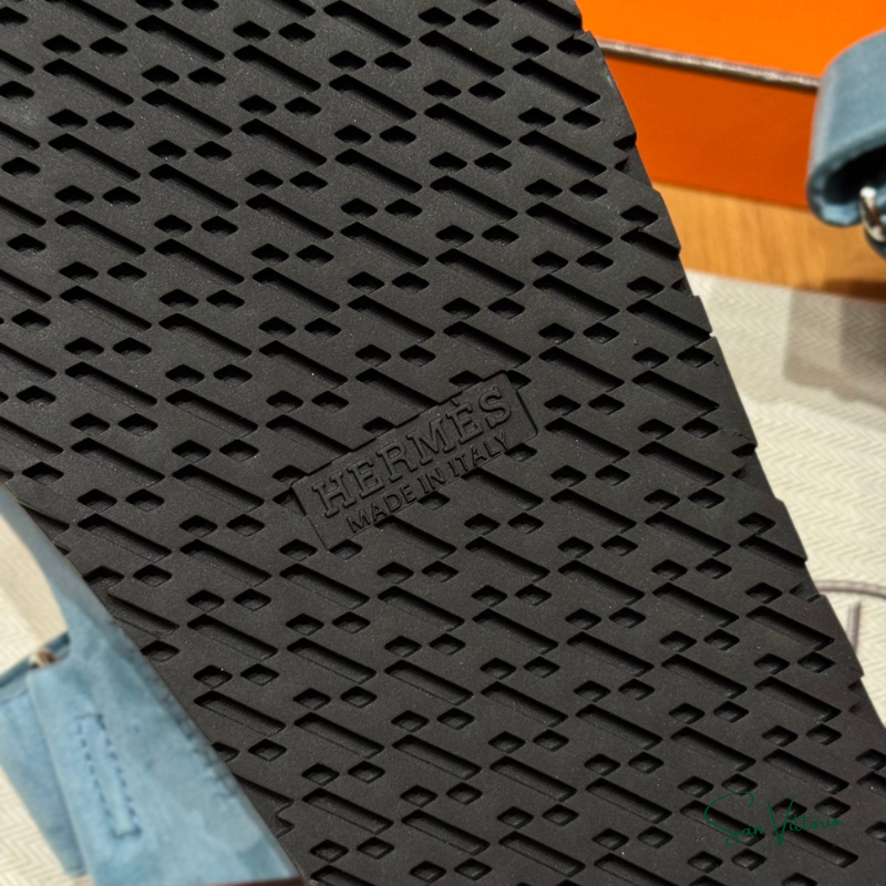 Sandália "Chypre" Hermès