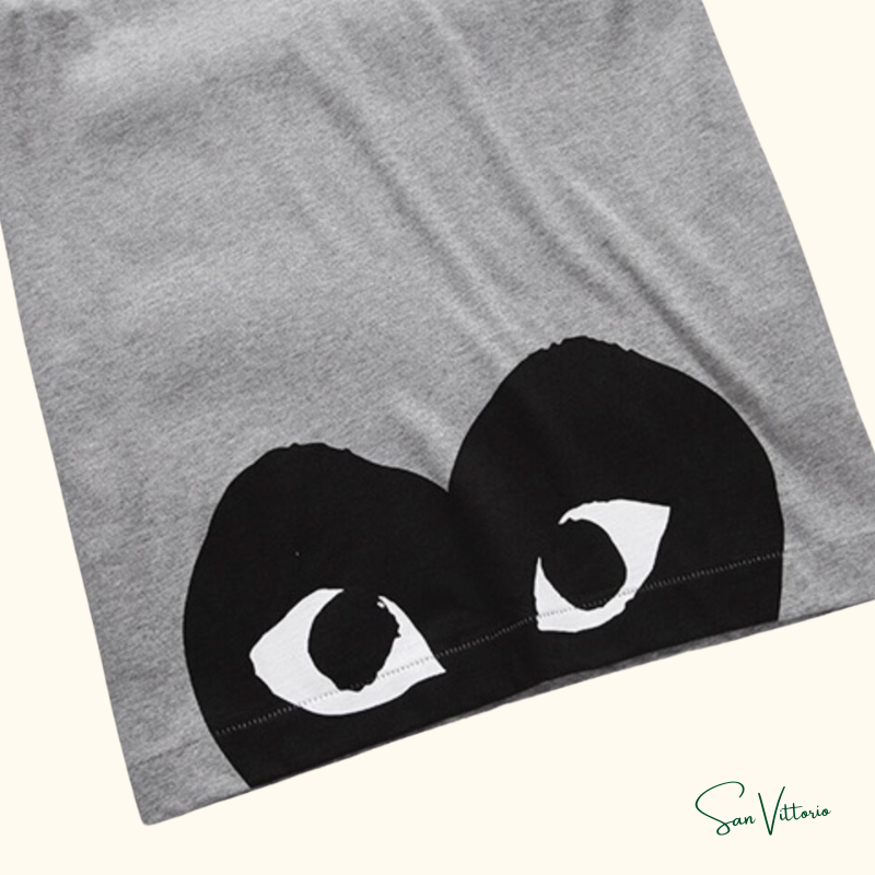 Camiseta "Play Bottom Heart Tee" CDG