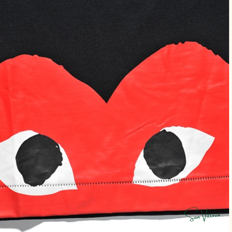 Camiseta "Play Bottom Heart Tee" CDG