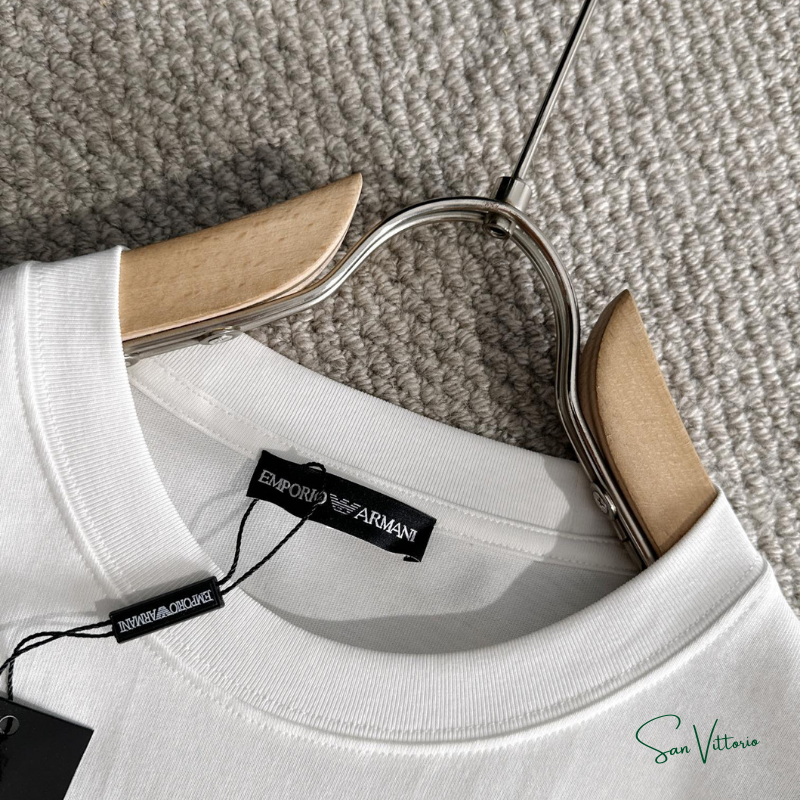 Camiseta "Relevo" Emporio Armani