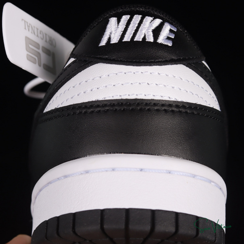 Dunk Low "Panda" Nike