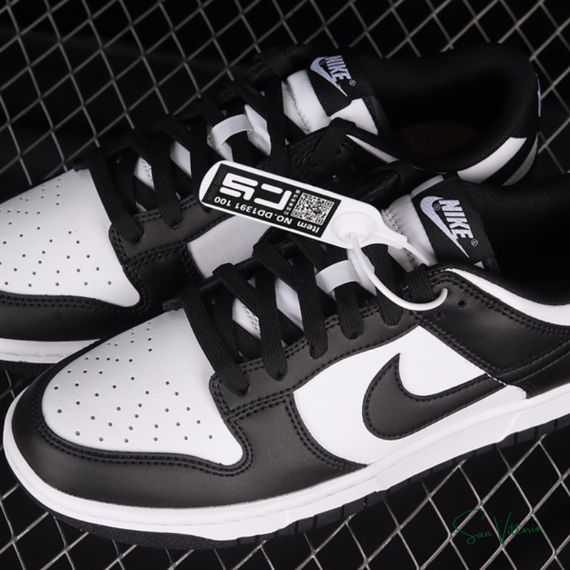 Dunk Low "Panda" Nike