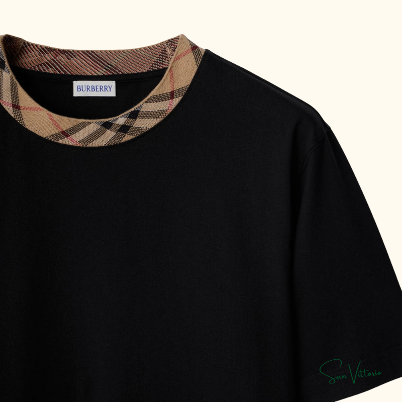 Camiseta Detalhe Xadrez Burberry