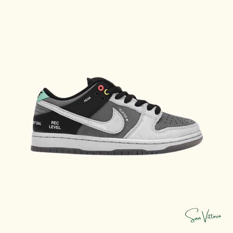 Nike SB Dunk Low Vx1000